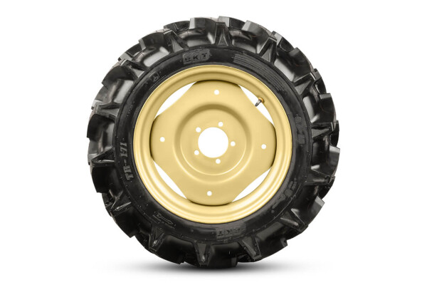Комплект резины с дисками Radial agri для Solis | Солис 26 7.00-14 / 8.3-24
